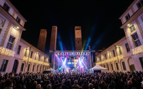 Capodanno 2026 a Pavia: musica, energia e divertimento nel Cortile Teresiano