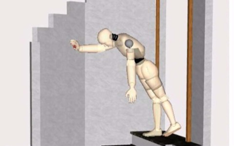 Garlasco, scoop del Tg1 sull’analisi dei Ris: c’è una nuova orma sulle scale sotto l’impronta 33