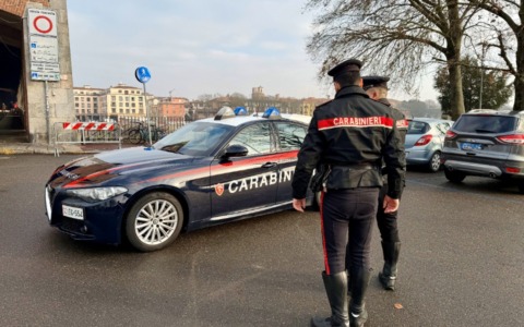 Furti in due ristoranti del centro di Pavia la notte di Capodanno: minorenne denunciato