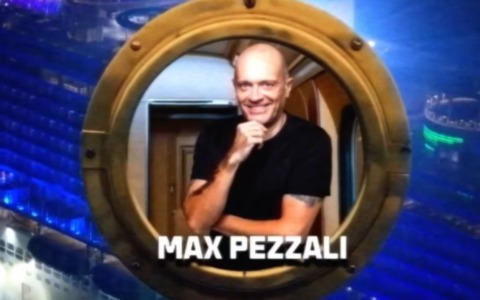 Max Pezzali al Festival di Sanremo 2026: per cinque serate ospite fisso dal palco sul mare