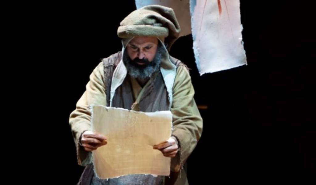 “Franciscus, il folle che parlava agli uccelli”: Simone Cristicchi apre la stagione del Teatro Valentino Garavani