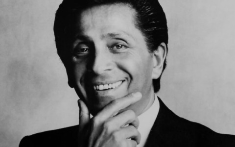 Commemorazione a Voghera per Valentino Garavani: teatro aperto e lutto cittadino