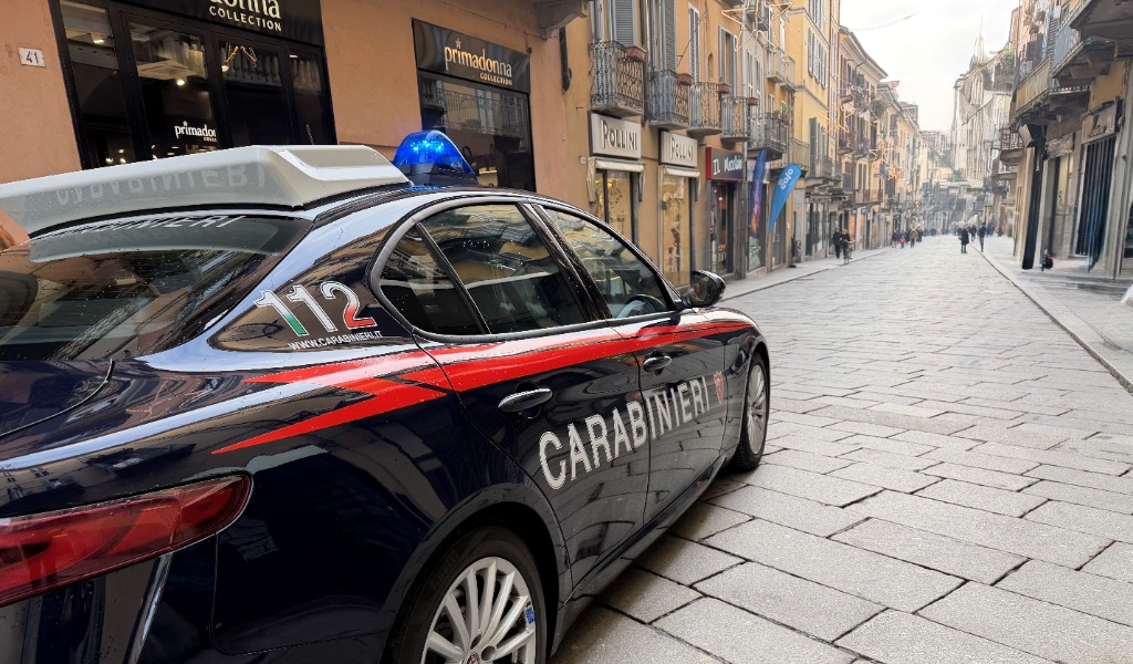 La fuga finisce davanti a un caffè: 27enne arrestato (dopo quattro anni) per rapina a mano armata