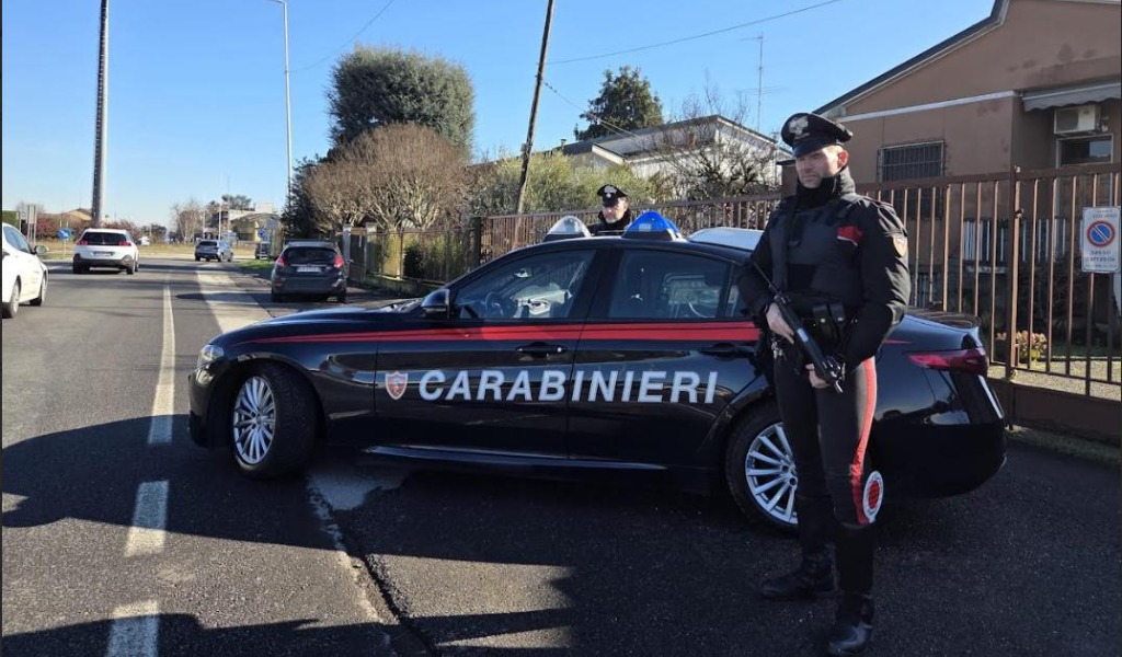 Minorenne sorpreso alla guida senza patente a Vigevano, in tasca anche cocaina