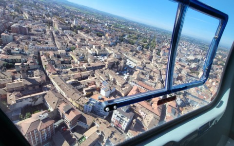 La sicurezza arriva dal cielo: controlli aerei dei Carabinieri sul territorio vogherese