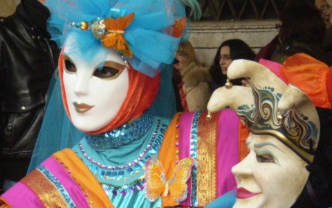 CarnevALL 2026: sabato 14 febbraio, Pavia si veste di follia e amore per una festa collettiva