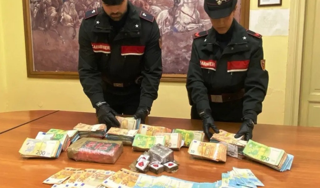 Arrestato il broker della droga che riforniva anche la Lomellina: sequestrati 180mila euro e documenti falsi