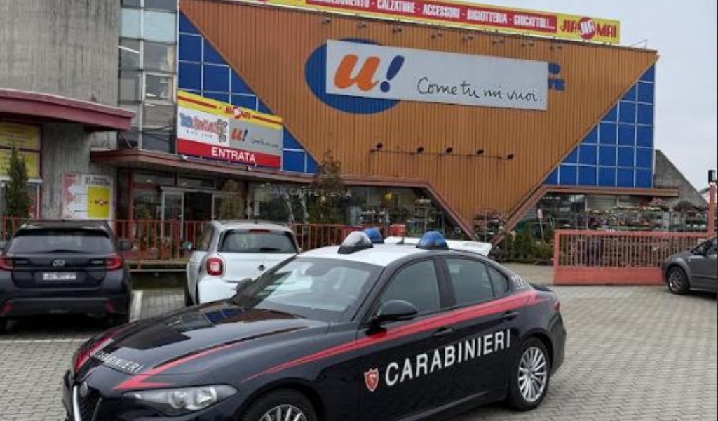 Furti a raffica all’Unes di Cassolnovo: rubati cosmetici e alcolici per quasi 3mila euro