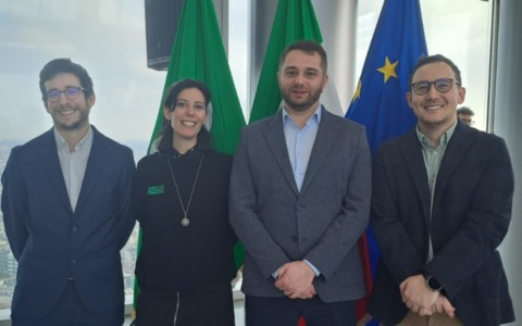 Batteri resistenti agli antibiotici negli ospedali, la sfida passa da genomica e intelligenza artificiale