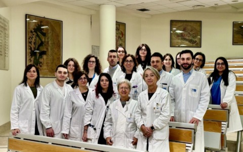 Emicrania, la svolta arriva da Pavia: nuove linee guida e farmaci “intelligenti” per fermare il dolore