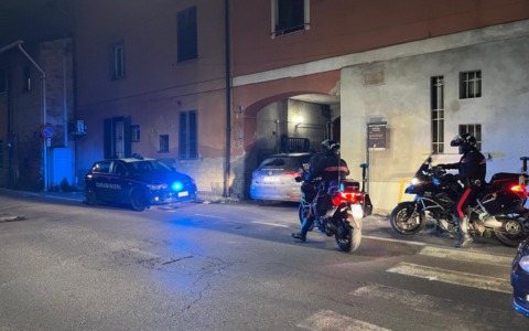 Duplice tentato omicidio a Brugherio: in gravi condizioni le due vittime pavesi, padre e figlio