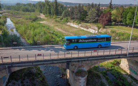 Autoguidovie porta il pagamento contactless sugli autobus extraurbani della provincia di Pavia