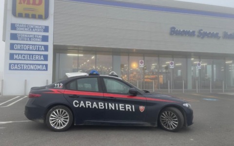 Furti in serie nei negozi di Voghera: bloccata la banda degli “acquisti gratis”