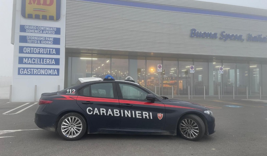 Furti in serie nei negozi di Voghera: bloccata la banda degli “acquisti gratis”