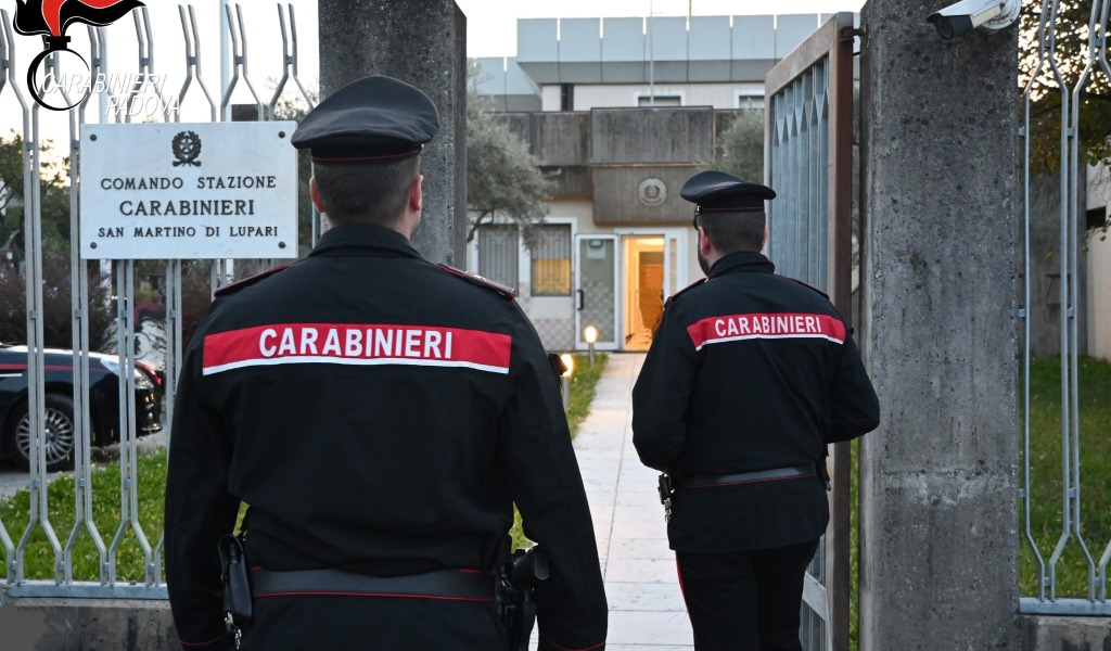 Da Pavia al Padovano per acquistare una Porsche con un assegno falso, ma il venditore non ci casca