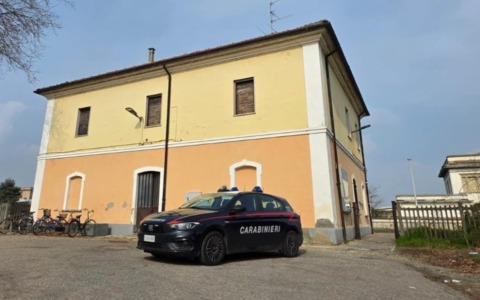 Denunciato il 24enne che martedì ha bloccato un treno per oltre un’ora a Palestro