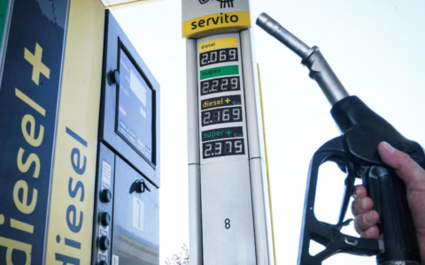 Dove costa meno fare benzina o diesel a Pavia e provincia