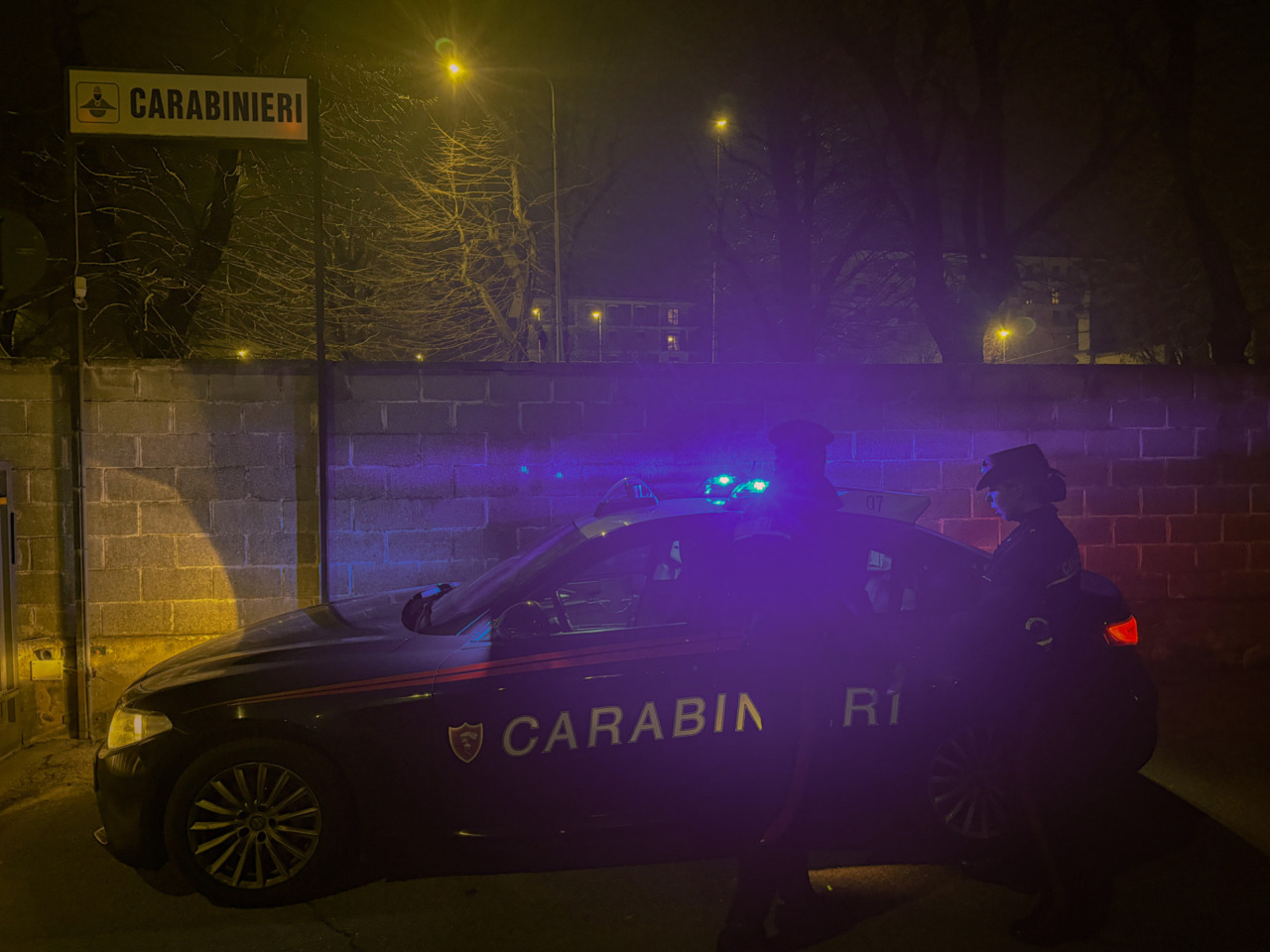 Furiosa lite tra coinquilini finisce con accoltellamento: arrestato un uomo per tentato omicidio