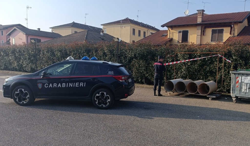 Rubavano (e poi rivendevano) rifiuti ferrosi nelle discariche della Lomellina: 19 indagati