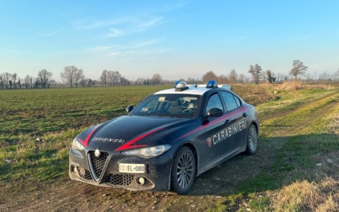 Smantellata la rete dei “pusher tecnologici” nelle campagne pavesi: sequestrati 7 chili di droga