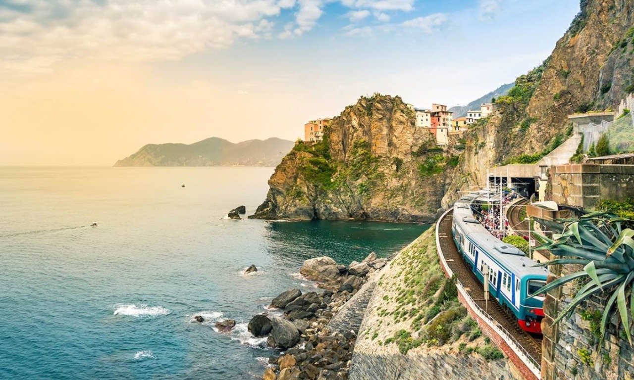 Treni del mare, al via i collegamenti da Pavia e Voghera verso la Liguria