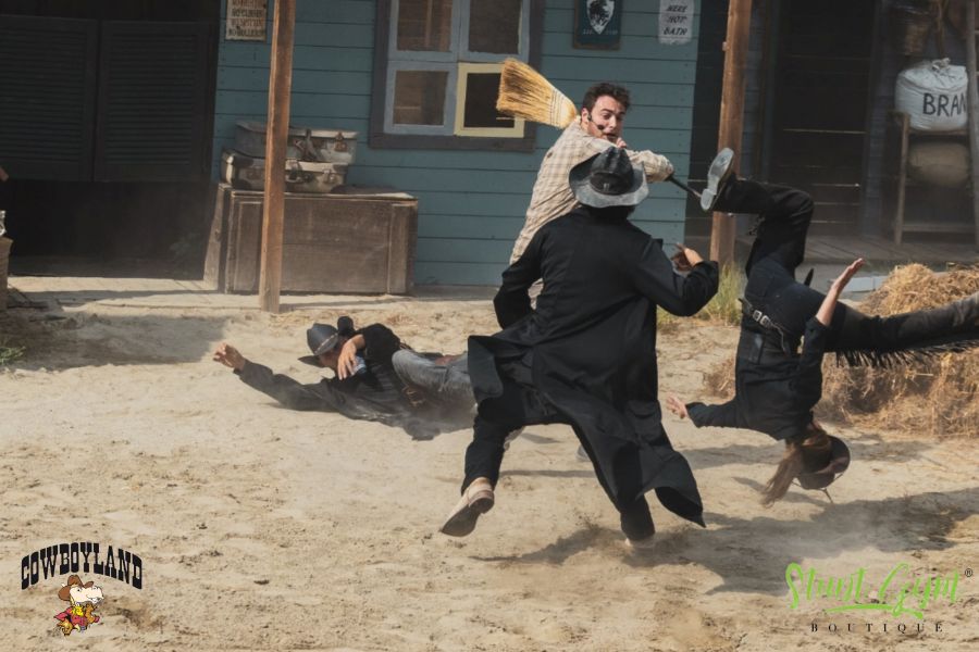 “Cowboy & Stunt”: riparte il Live Stunt Show firmato da Simone Belli a Cowboyland