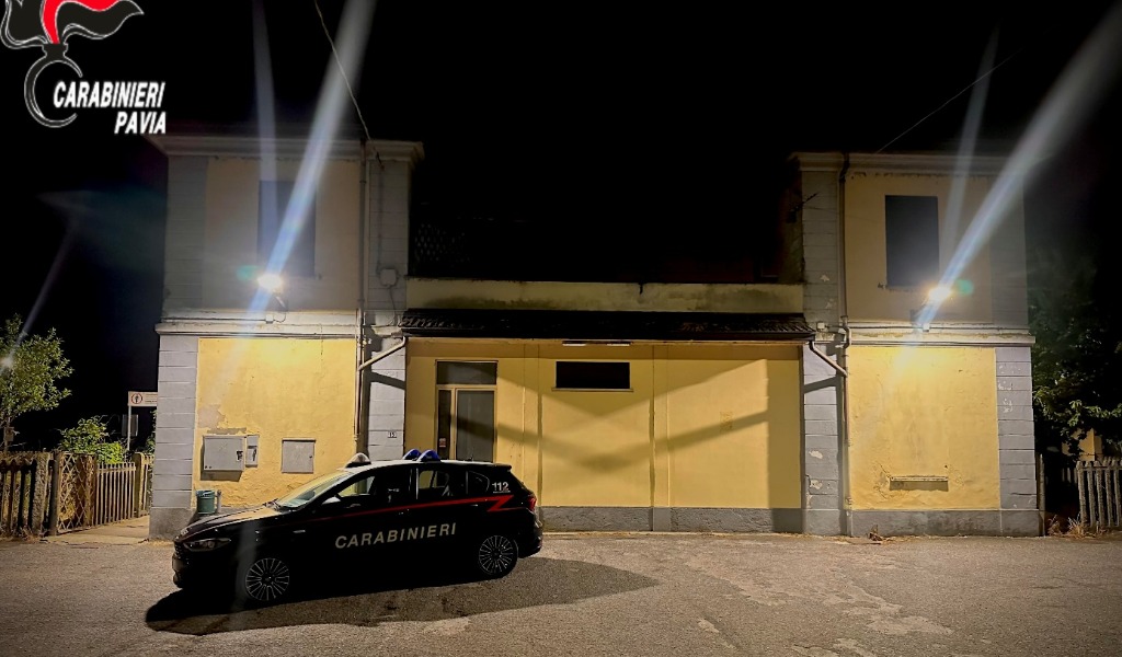 Atti osceni in treno davanti a una studentessa: interviene il capotreno