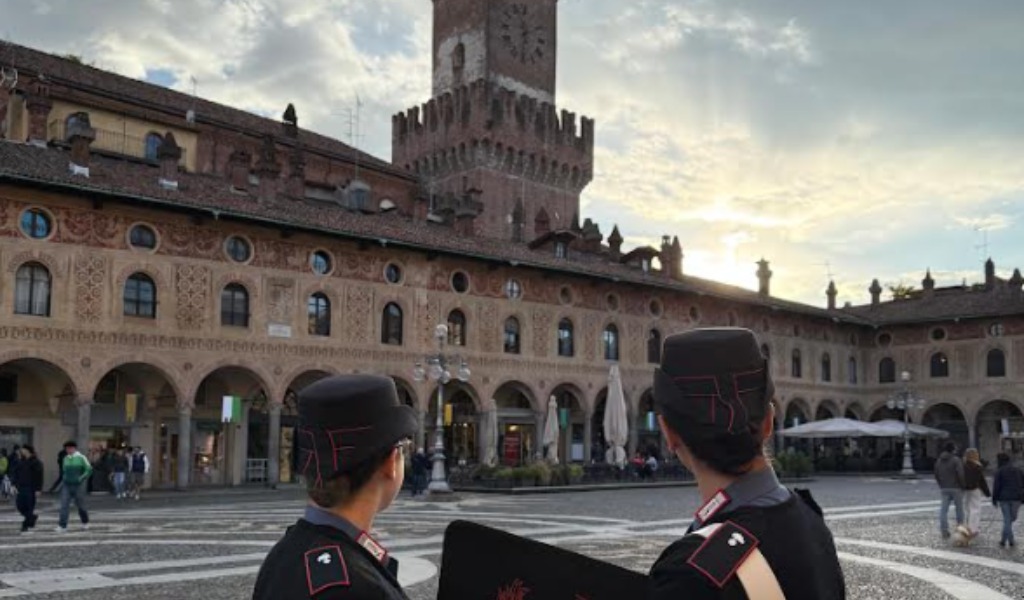 19enne picchia la compagna con badile e manico di scopa fratturandole la mandibola