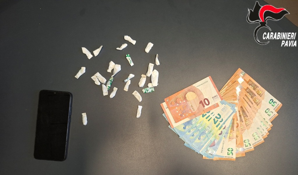 L’auto come base di spaccio: arrestato a Voghera 63enne senza fissa dimora