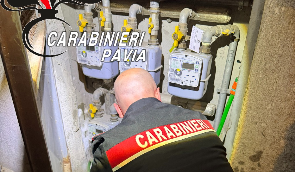 Controlli a Pavia: scoperta droga nascosta nei contatori del gas nel centro storico