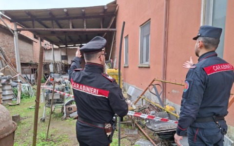 Discarica abusiva a Mortara: sequestrati 100 metri cubi di rifiuti speciali