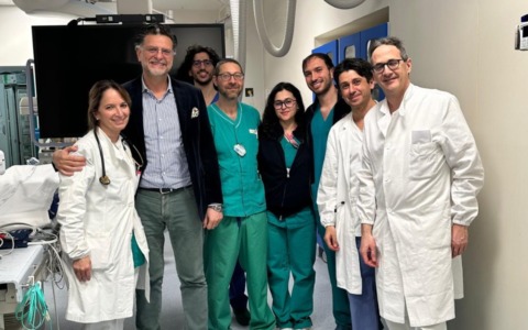 Il cuore del futuro batte a Pavia: al San Matteo il primo impianto del defibrillatore più piccolo al mondo