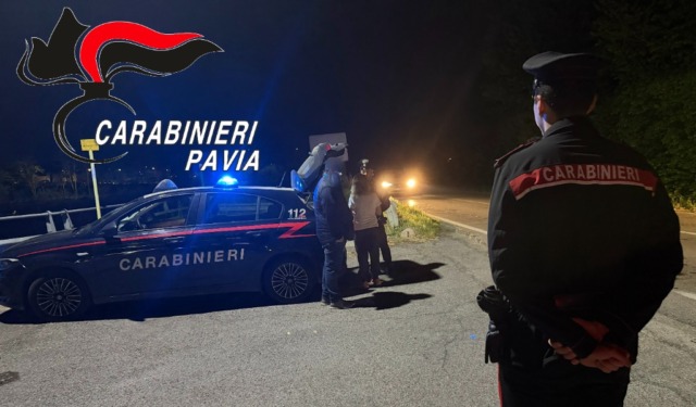 Tradito dal nervosismo al posto di blocco: era senza patente e con la cocaina in auto