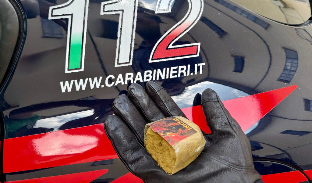 Stazione di Pavia, blitz anti-droga: denunciato un giovane per possesso di hashish