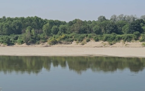 Siccità, il fiume Po sceso a -3,4 metri al Ponte della Becca: è allarme per agricoltura e allevamenti
