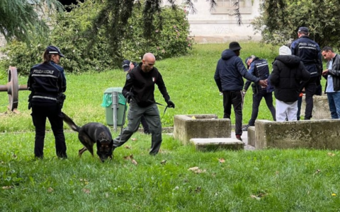 Stazione e parchi al setaccio: blitz della Polizia Locale a Voghera con le unità cinofile