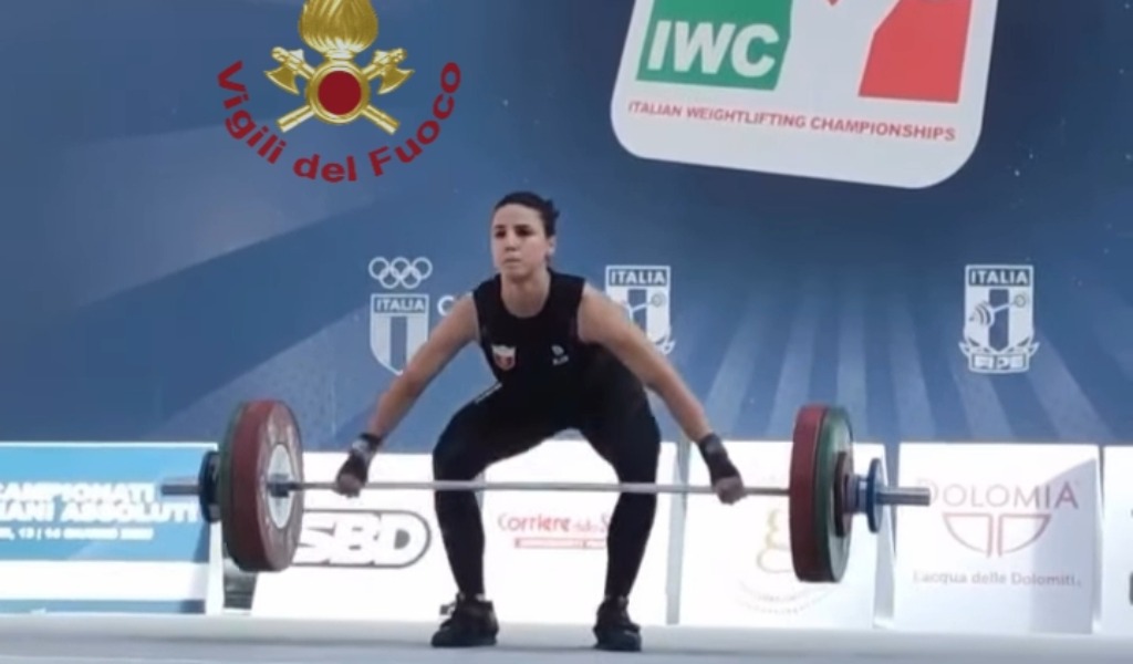 La pavese Lucrezia Magistris trionfa a Bari: oro italiano e nuovo record nello strappo