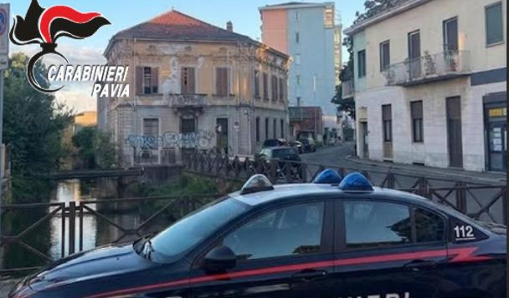 Aggressione e insulti omofobi lungo il Naviglio a Vigevano: due denunciati