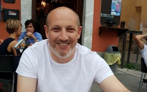 Si accascia per un malore durante la partita di padel, 54enne muore in ospedale