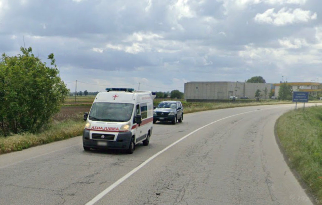 Tragico incidente a Cassolnovo: mamma 51enne muore sul colpo, illesi i figli di 11 e 14 anni