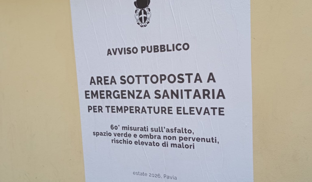 Manifesti contro l’emergenza clima nel centro di Pavia: scatta la denuncia per un attivista del “Bargniff”