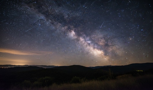 Notte di San Lorenzo 2026 in Oltrepò Pavese: dove vedere le stelle cadenti tra borghi, vino e astronomia
