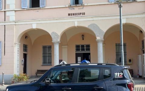 Esce di casa e si accascia a terra, il Sindaco di Barbianello salvato dal comandante dei Carabinieri di Casteggio