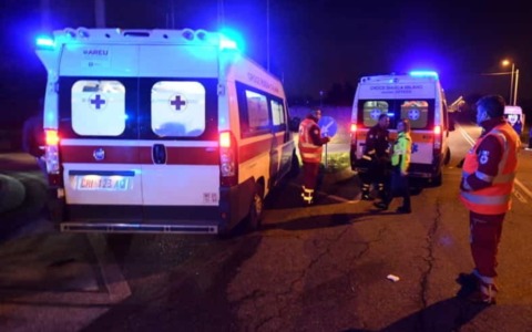 Interventi 118 a Pavia e provincia tra lunedì 21 e martedì 22 settembre 2026: aggressioni, incidenti, malori e una rissa