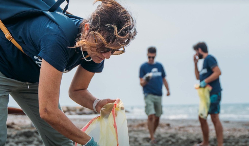 Plastic Free: anche in provincia di Pavia tre maxi raccolte per difendere parchi e corsi d’acqua