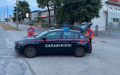 Nonostante il braccialetto elettronico evade dai domiciliari, 28enne finisce in carcere