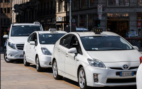 In Lombardia parte il Bando Taxi 2,1 milioni per cambiare auto